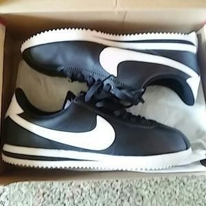 Nike Cortez Basic Leather